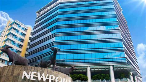 Savoy Hotel Manila in Pasay .